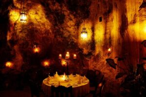 Ristorante in una grotta